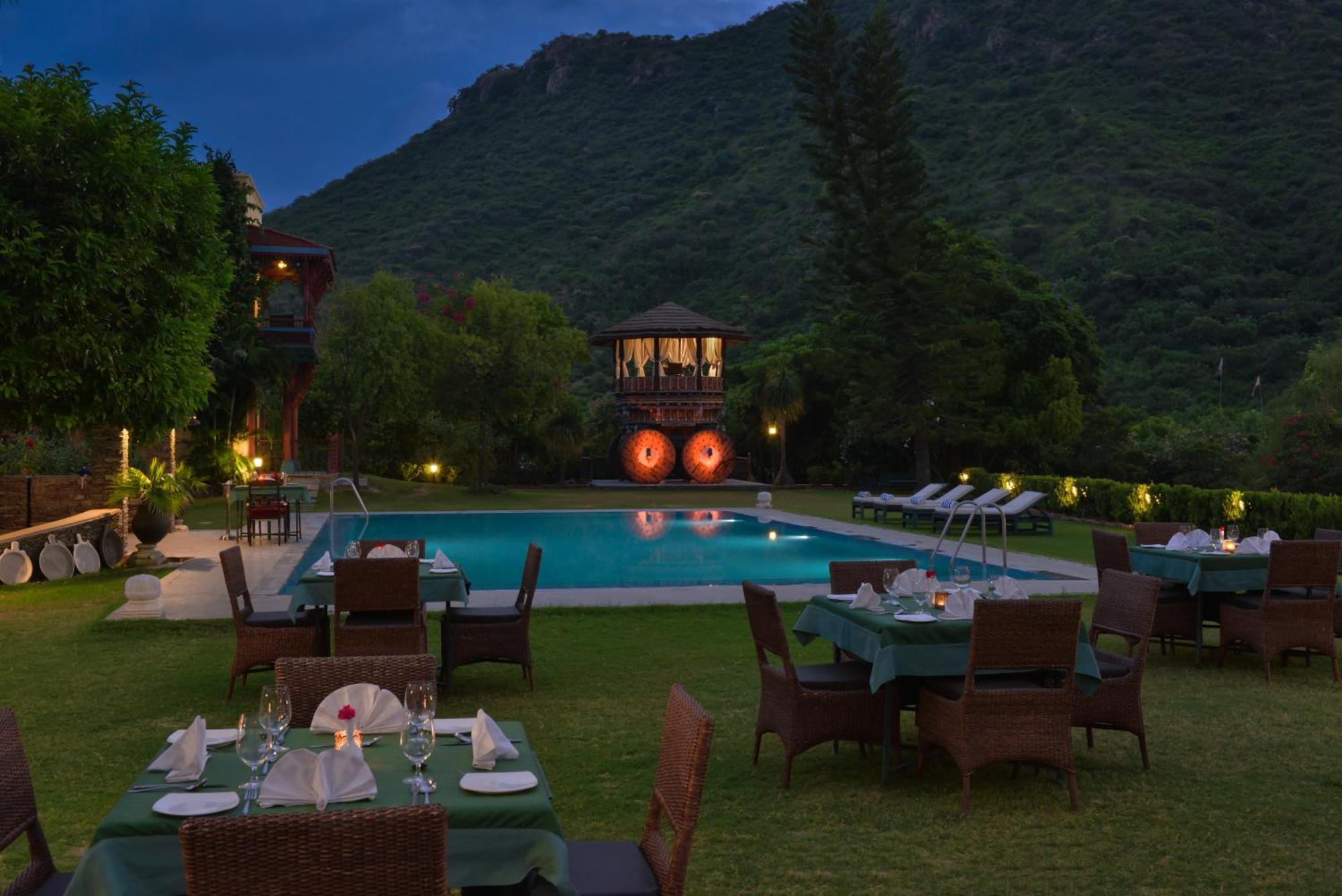 The Royal Retreat Resort & Spa Udaipur Dış mekan fotoğraf
